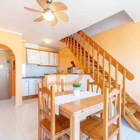 Cozy In 5 Minute Walk From The Sea Apartment Empuriabrava