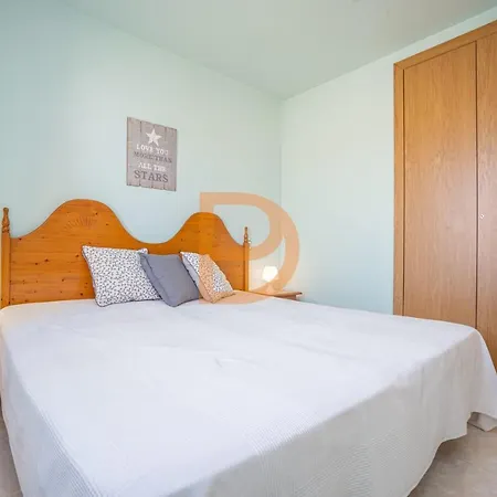 Apartment Cozy In 5 Minute Walk From The Sea Empuriabrava