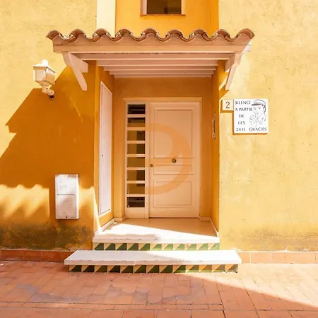 Cozy In 5 Minute Walk From The Sea * Empuriabrava