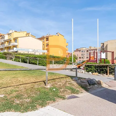 Cozy In 5 Minute Walk From The Sea Apartment *