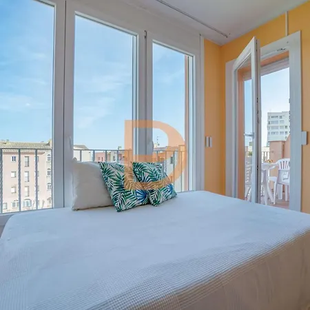 Cozy In 5 Minute Walk From The Sea
